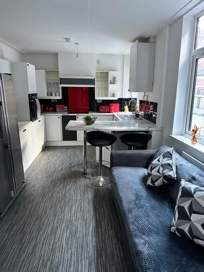 Tiye Estates Short Stay Stoke-on-Trent Exterior foto